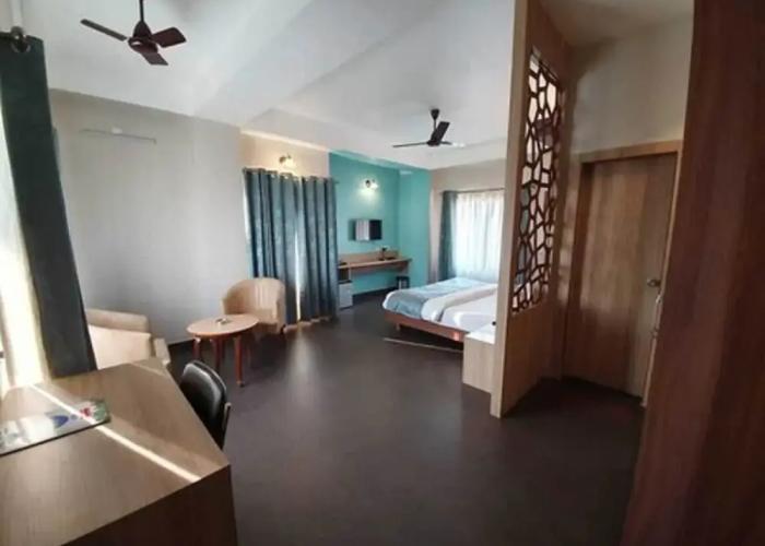 OYO 19968 Hotel Gulmohar Grand