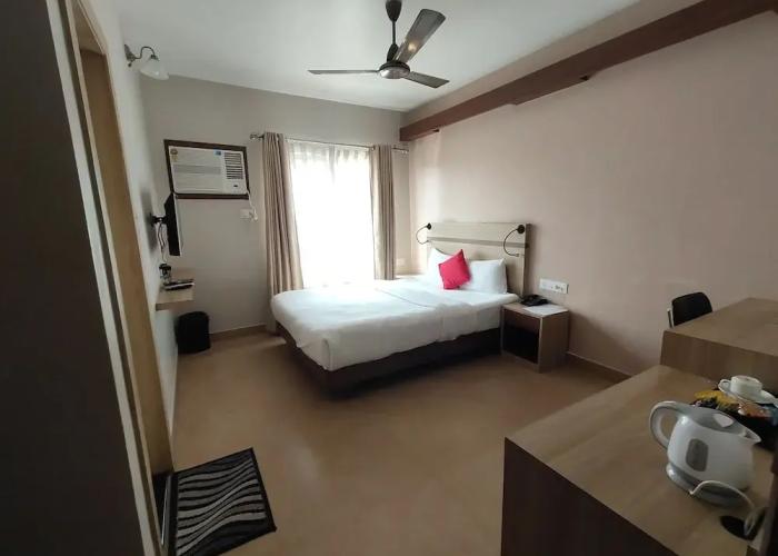 OYO 19968 Hotel Gulmohar Grand
