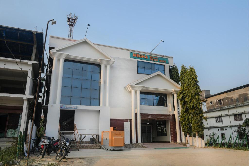 Capital O 26866 Megha Resort