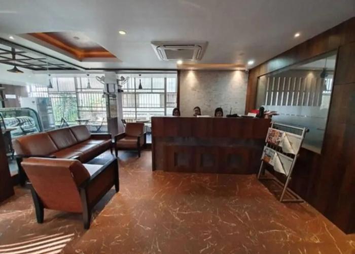 Hotel Gulmohar Grand