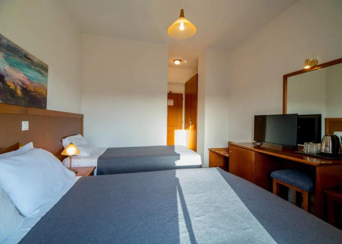 Hiona Holiday Hotel