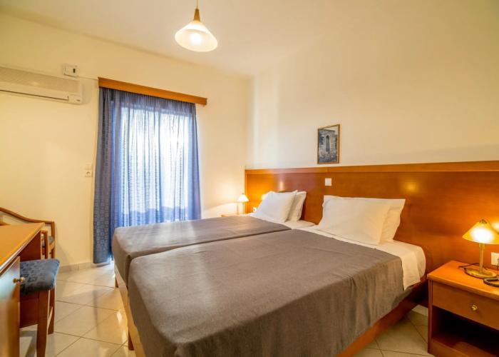 Hiona Holiday Hotel