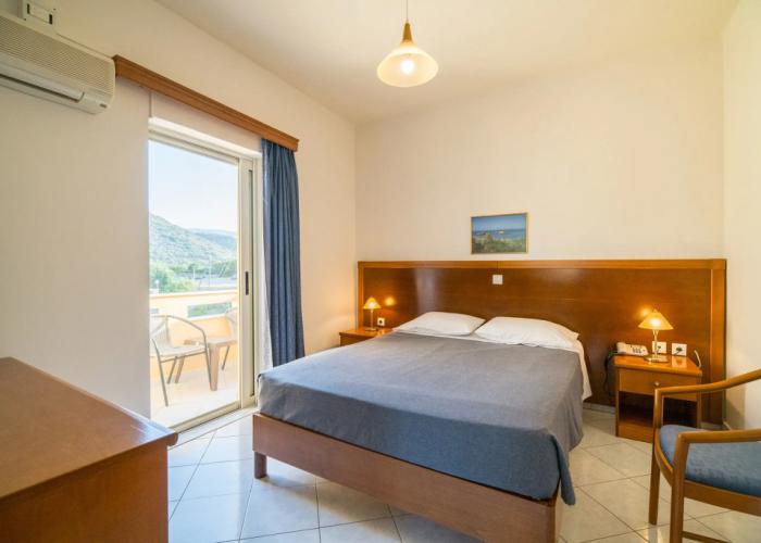 Hiona Holiday Hotel
