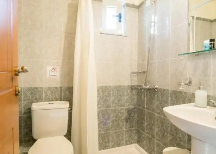 Hiona Holiday Hotel