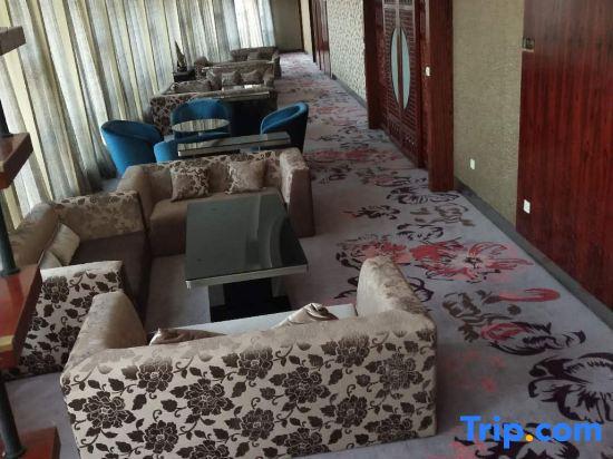 Long You West Lake Hillview International Hotel