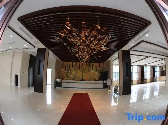 Biancheng Holiday Hotel