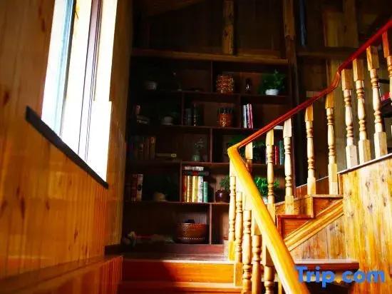 Xiangyunge Country Homestay