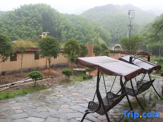 Xiangyunge Country Homestay