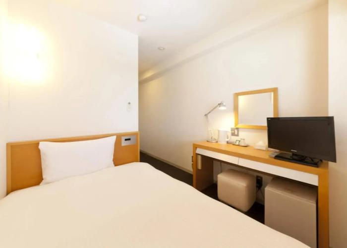 7 Days Hotel