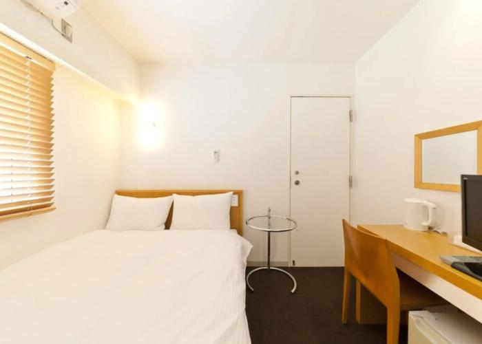 7 Days Hotel
