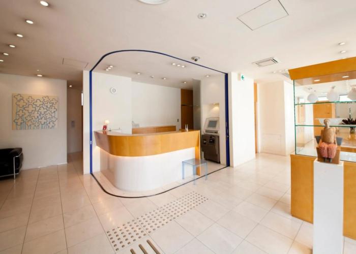 7 Days Hotel