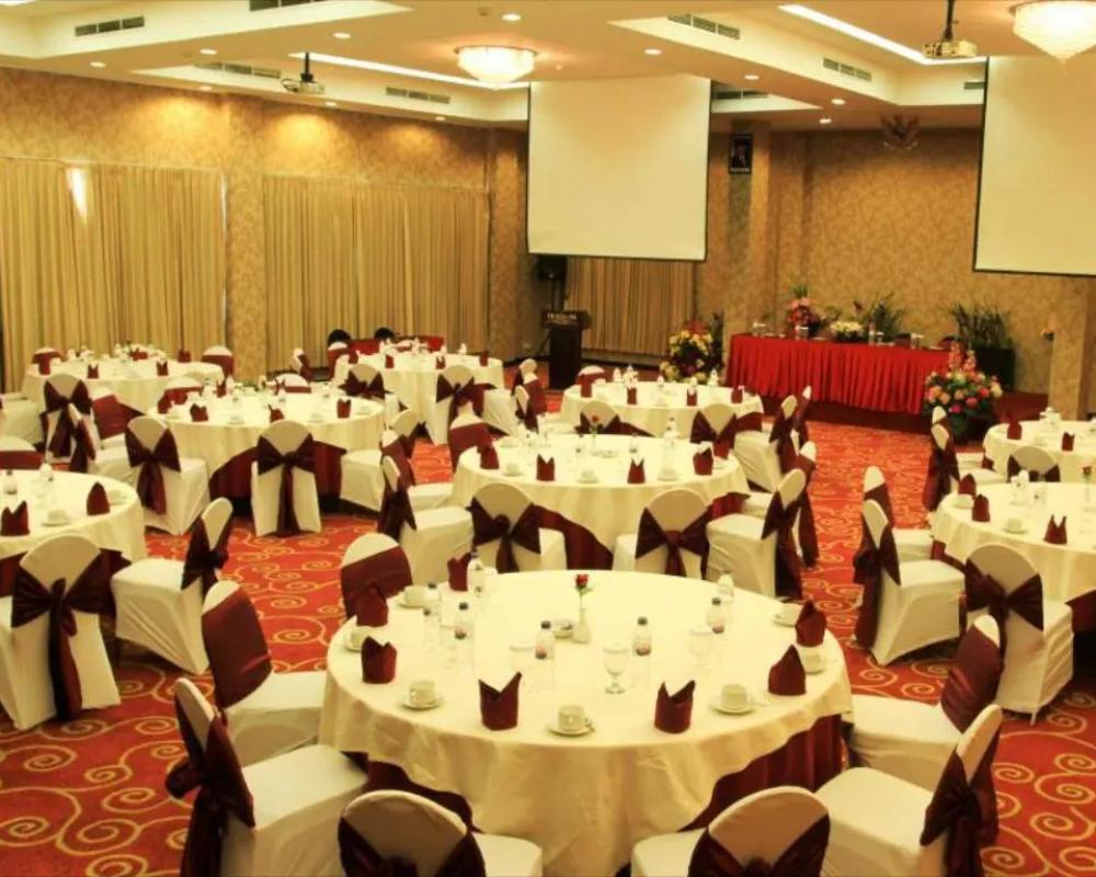 фото Horison Kendari