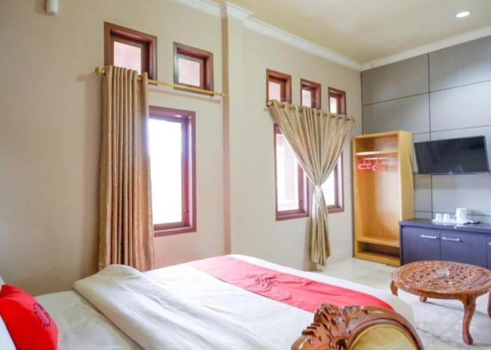 RedDoorz Plus near Haluoleo University