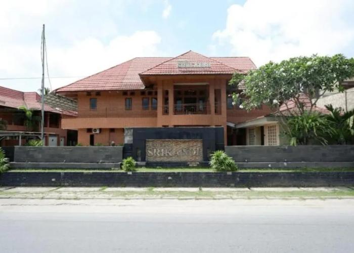 RedDoorz Plus near Haluoleo University