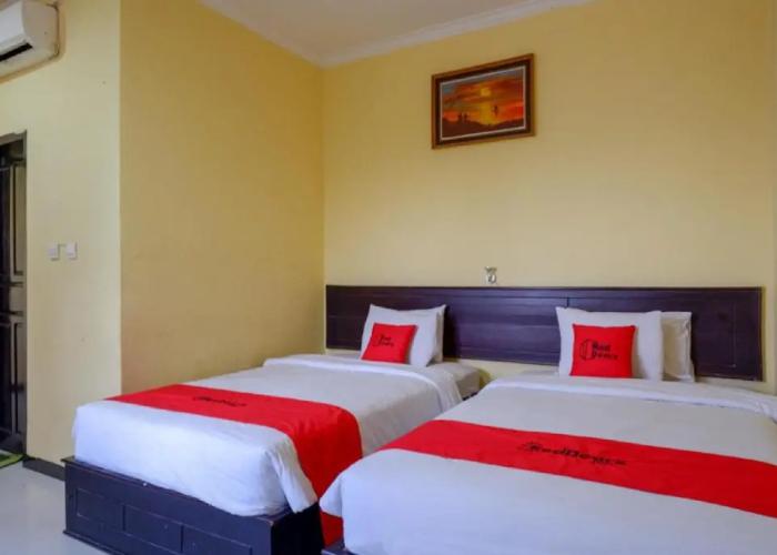 RedDoorz near Citraland Waterpark Kendari
