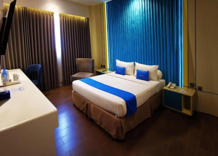 Zenith Hotel