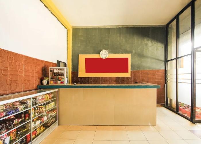 OYO 91855 Big Hotel Kendari