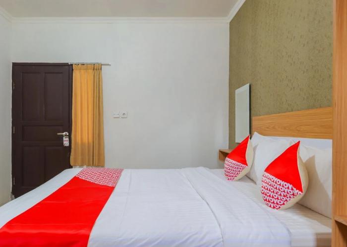 OYO 91855 Big Hotel Kendari