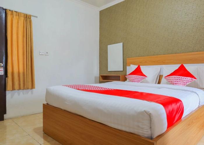 OYO 91855 Big Hotel Kendari