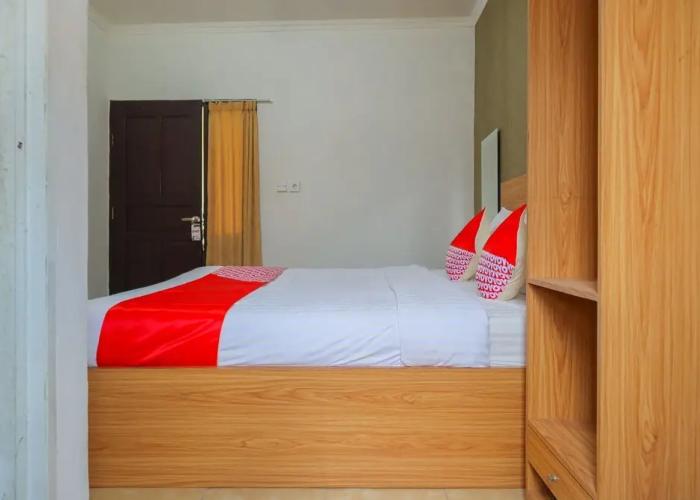 OYO 91855 Big Hotel Kendari
