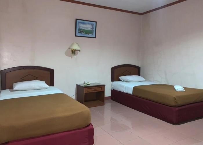OYO 93650 Pondok Baruga 777 Near Sarewo Musik Studio Kendari