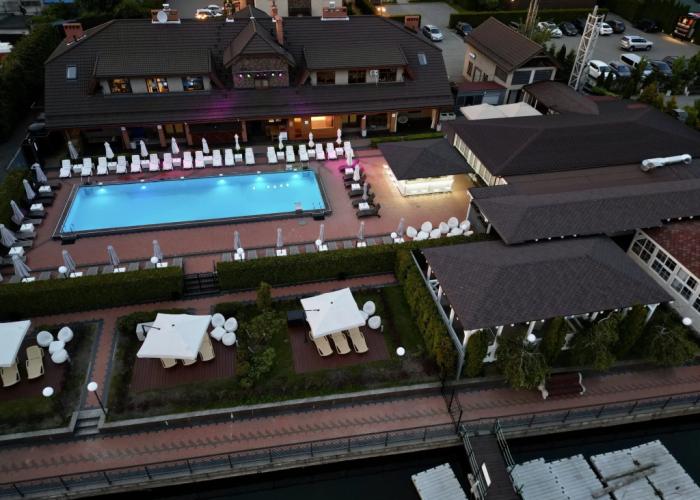 River Side Hotel