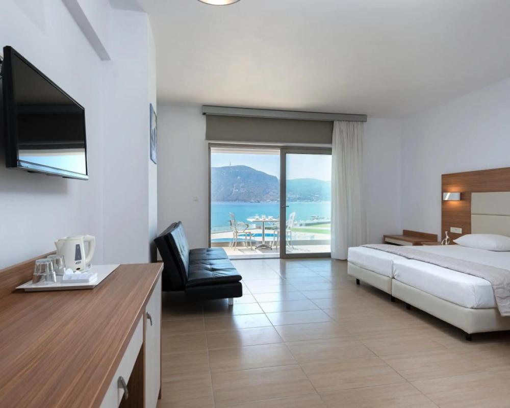 фото Royal Bay