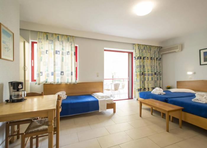Erato Studios & Apartments