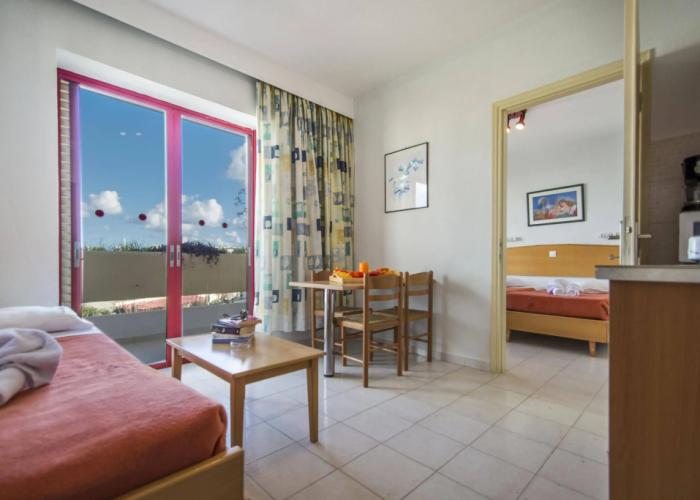 Erato Studios & Apartments