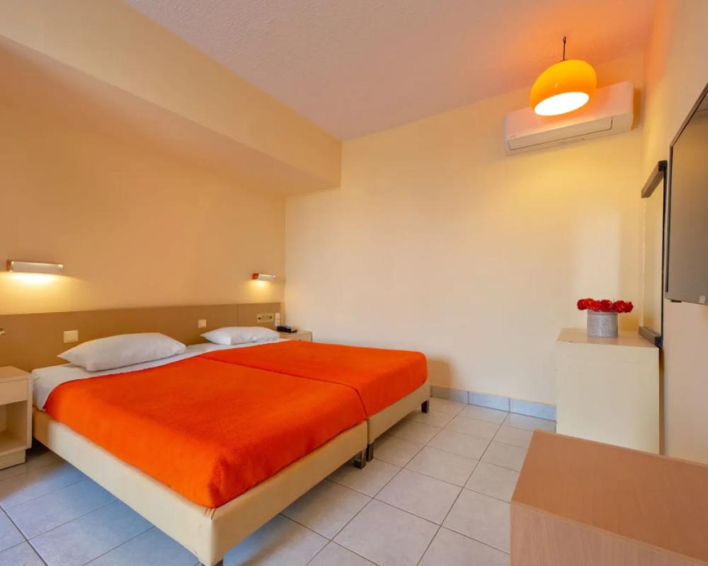 фото Pavlos Hotel