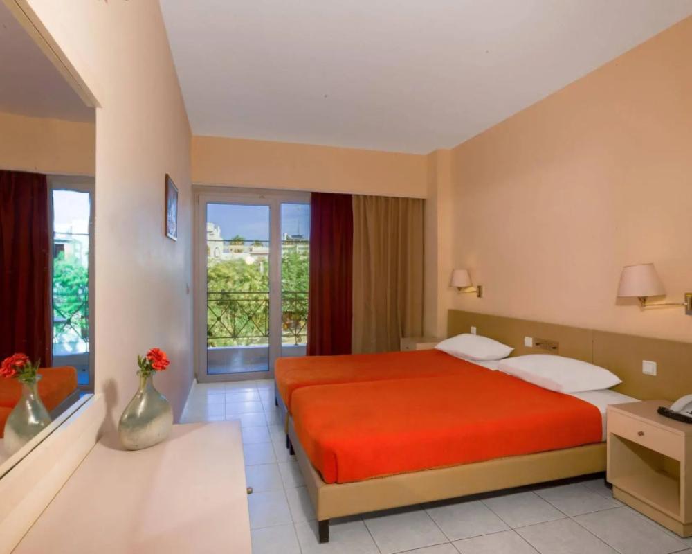 фото Pavlos Hotel