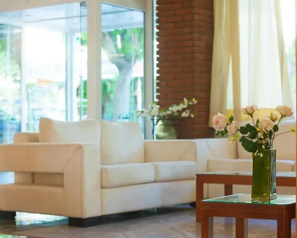 фото Pavlos Hotel