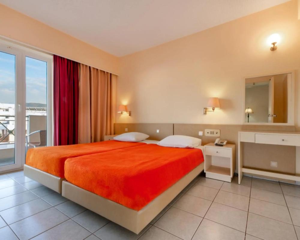 фото Pavlos Hotel