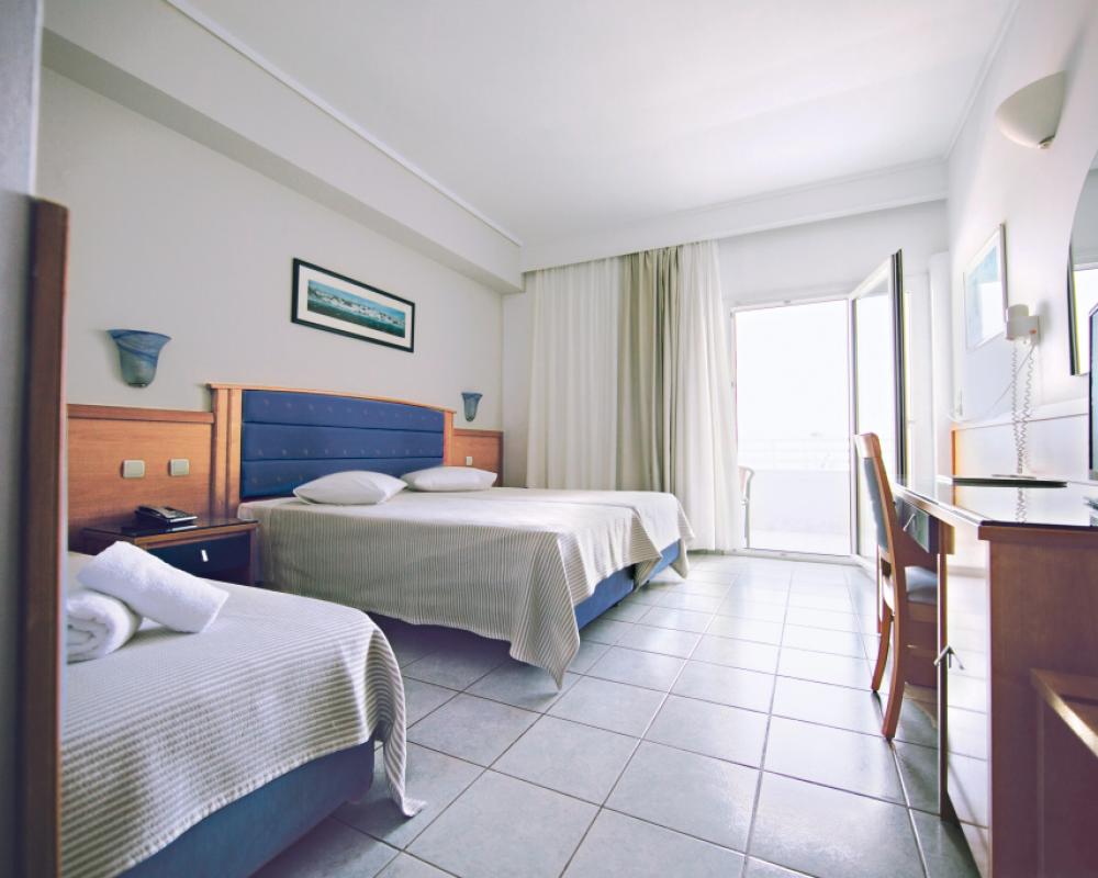 фото Atlantis Hotel