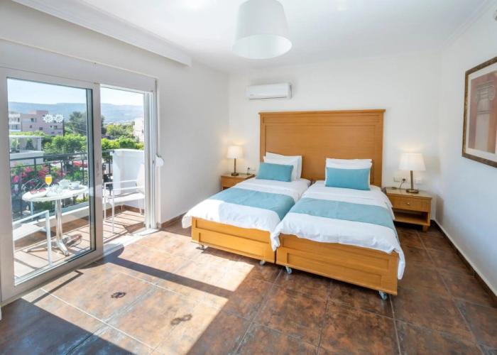 Peridis Family Resort
