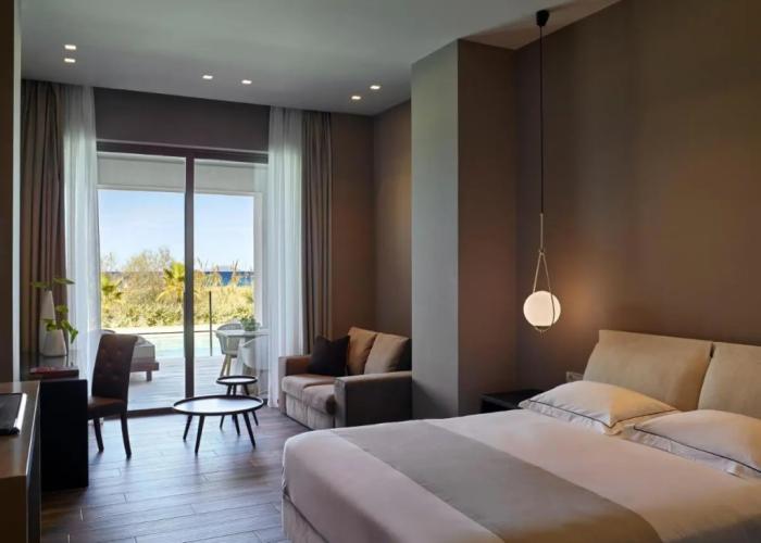 Pelagos Suites Hotel & Spa