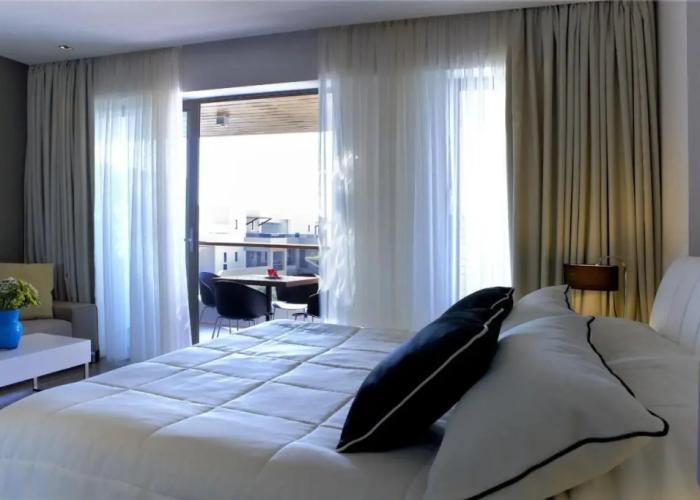 Pelagos Suites Hotel & Spa