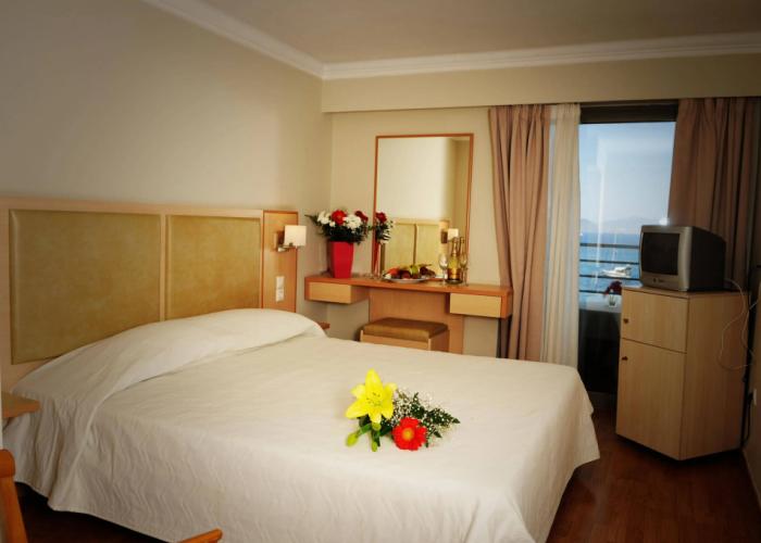 Triton Hotel