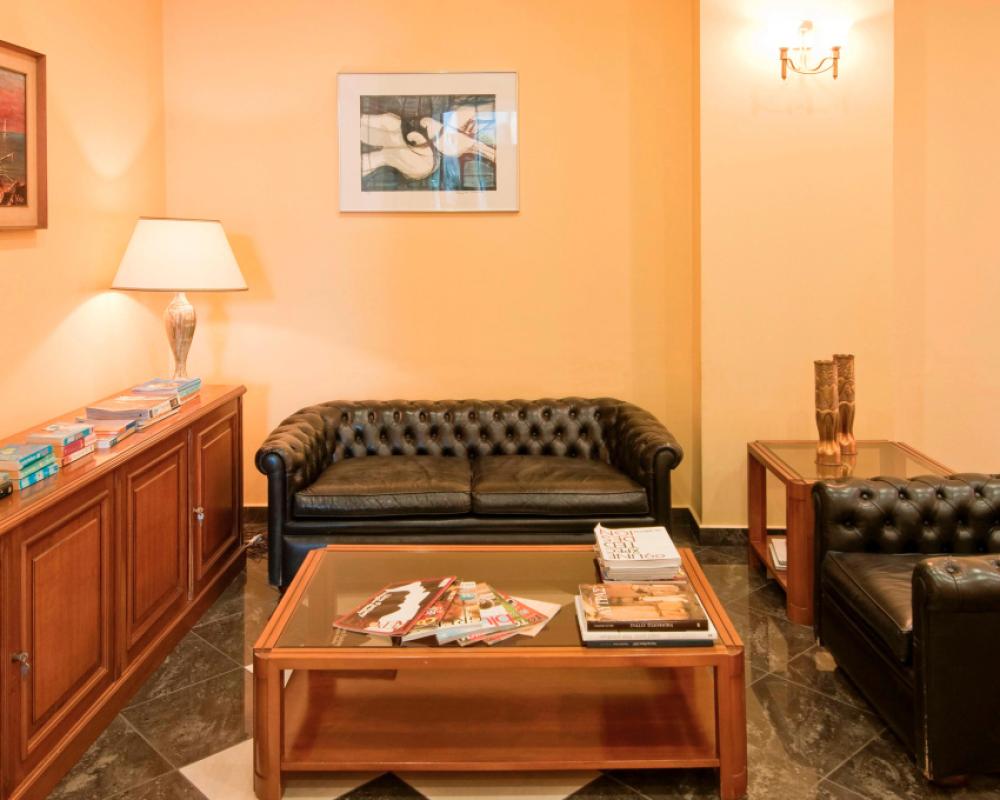 фото Alexandra Hotel