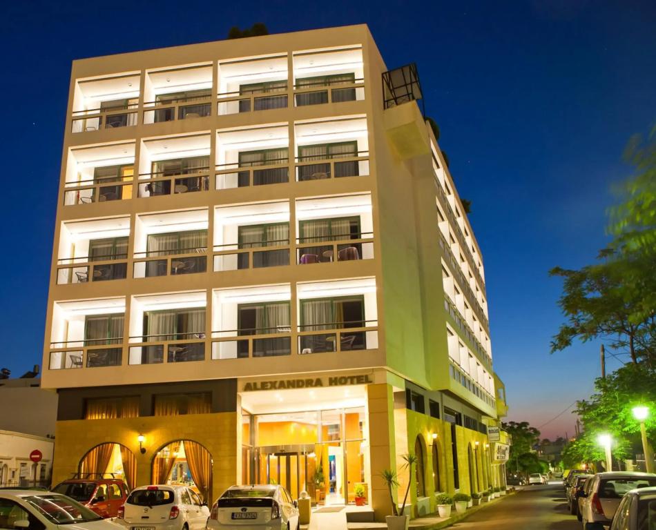 фото Alexandra Hotel
