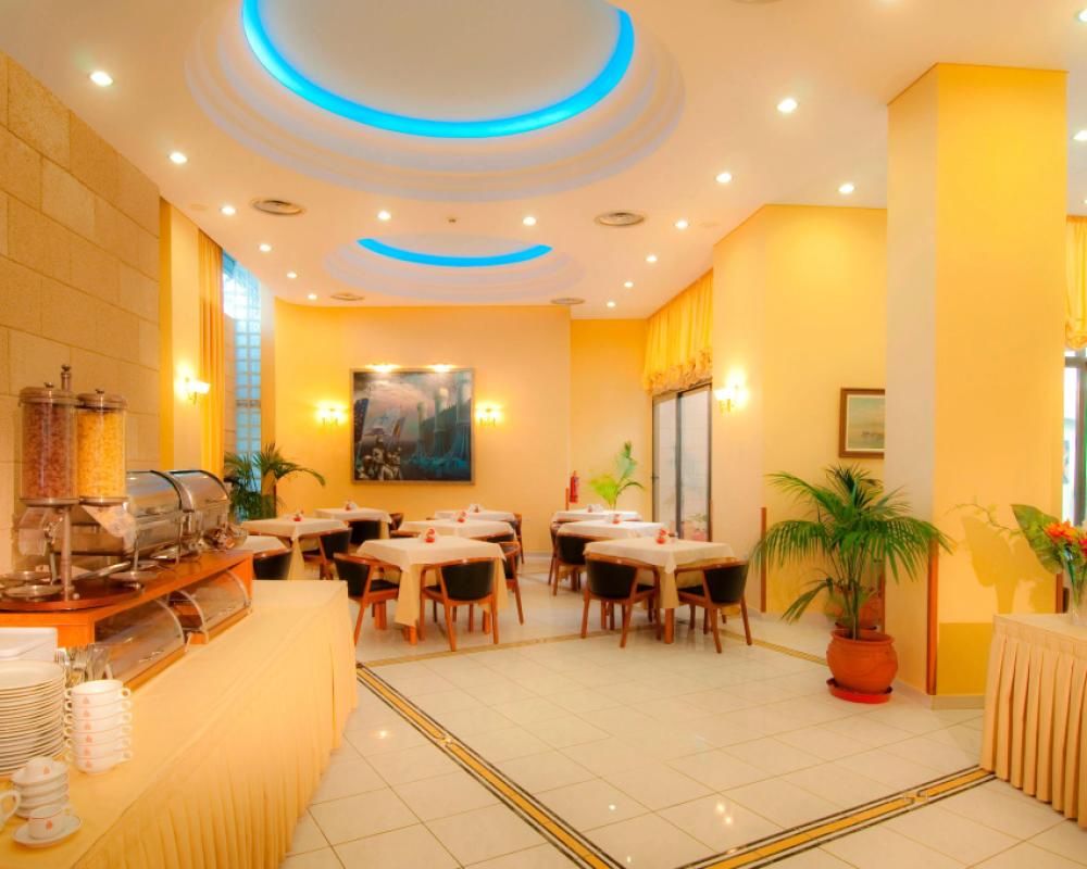 фото Alexandra Hotel