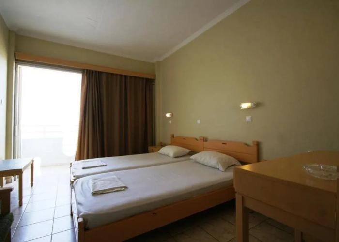 Zephyros Hotel