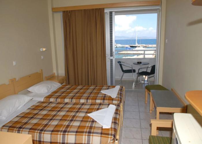 Zephyros Hotel