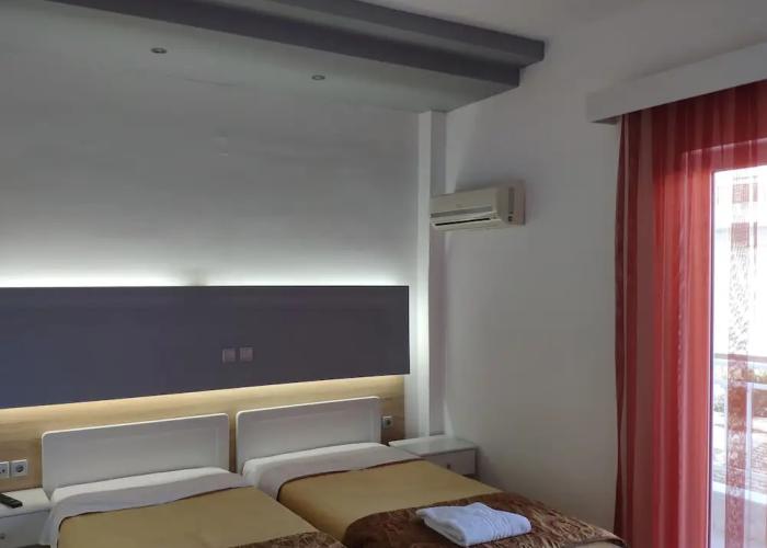 Marie Hotel