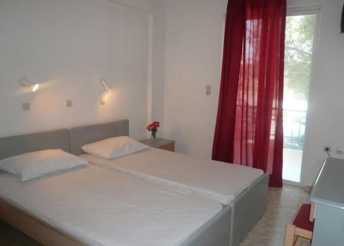 Manine Apartments