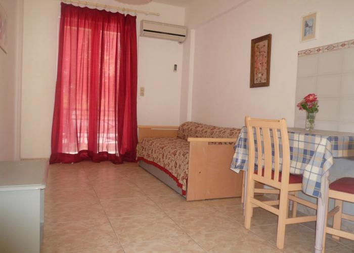 Manine Apartments