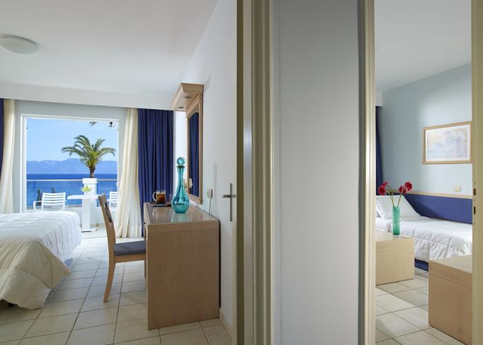Dimitra Beach Hotel & Suites