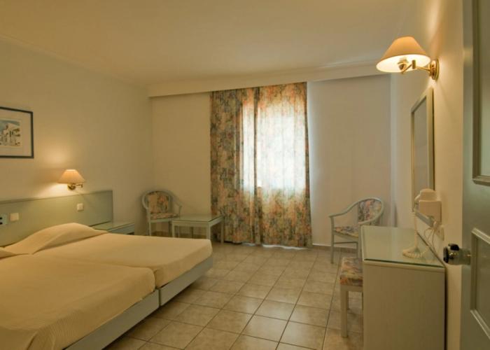 Alexandra Beach Hotel