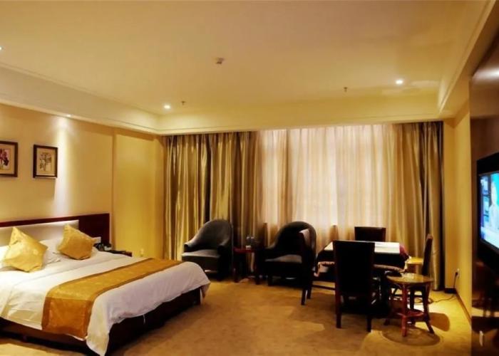 Jinhu Hotel