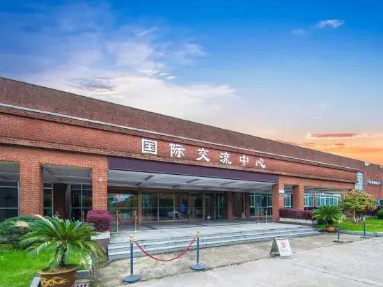 Jiangxi Bailu Hotel
